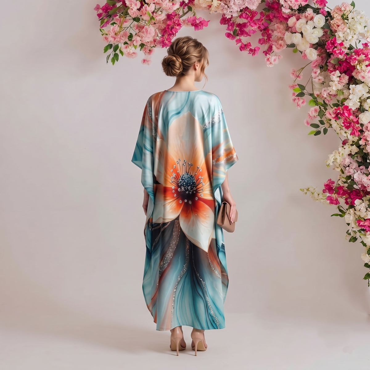 Aurelia Kaftan – back view of the flowing kaftan silhouette