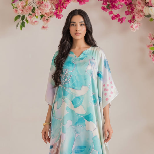 Nora Kaftan – close-up of the lavender floral print