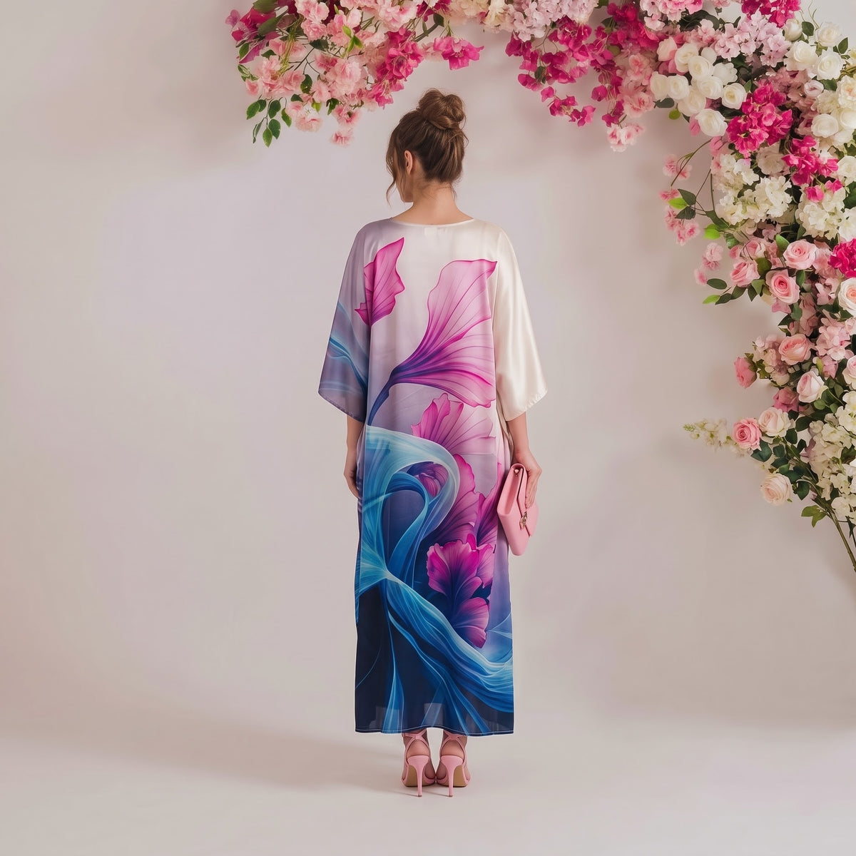 Eira Kaftan – back view of the flowing kaftan silhouette