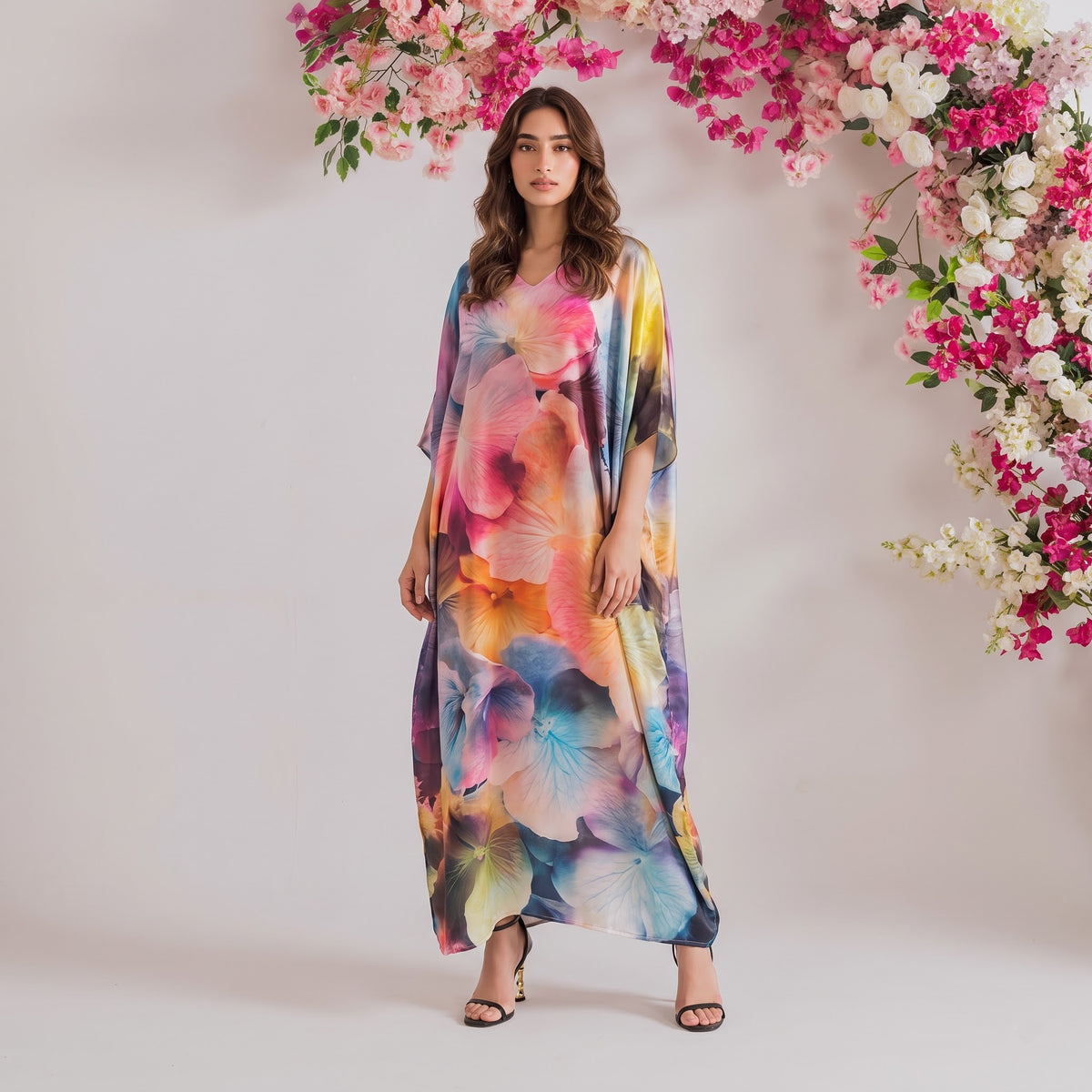 Ayla Kaftan – multicolor pastel abstract print, front view