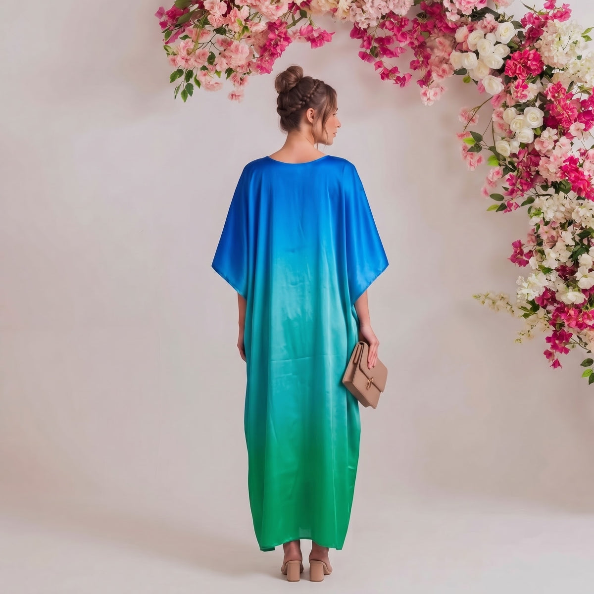 Rhea Kaftan – back view of the flowing kaftan silhouette