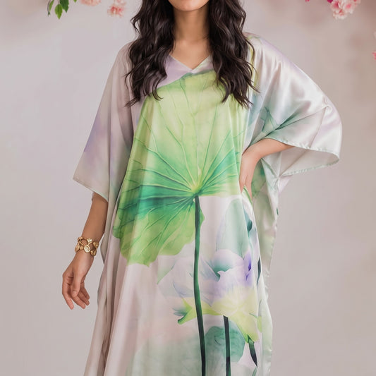 Sarai Kaftan – close-up of the lavender floral print