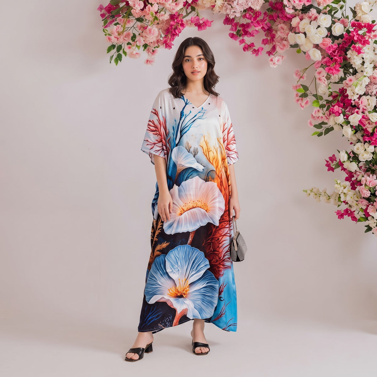 Iris Kaftan – lavender floral print, front view