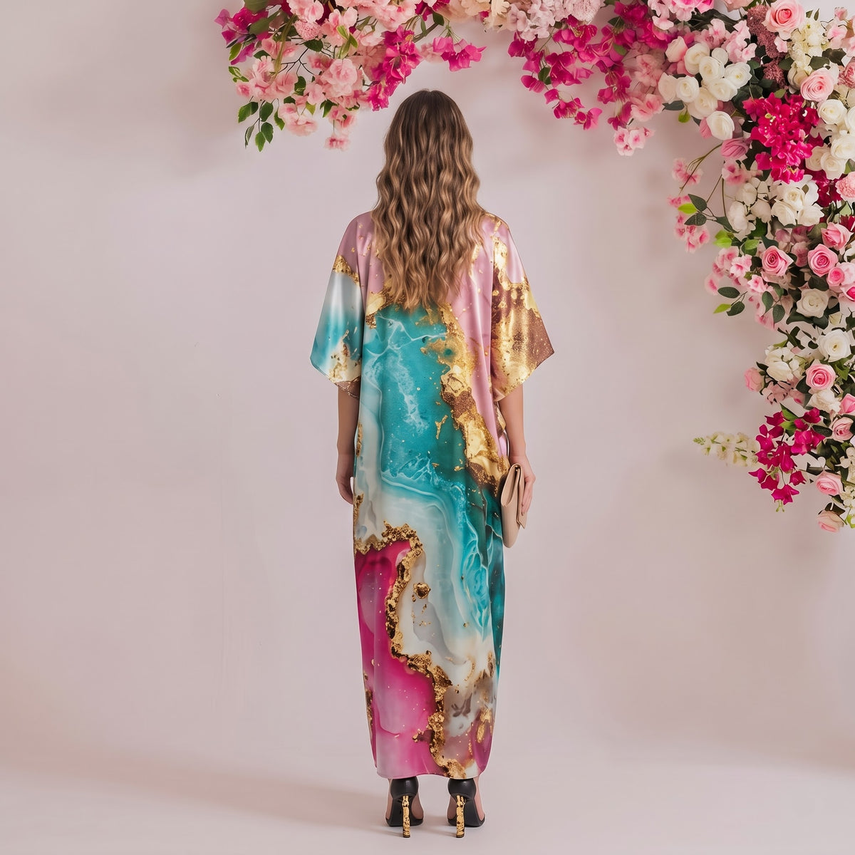 Riona Kaftan – back view of the flowing kaftan silhouette
