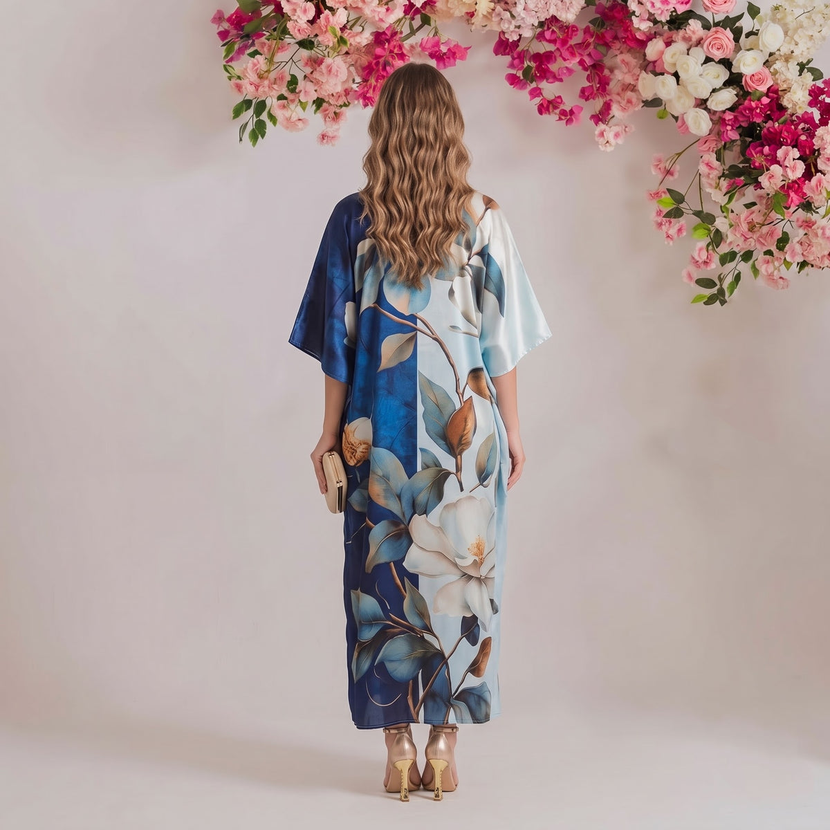 Samara Kaftan – back view of the flowing kaftan silhouette