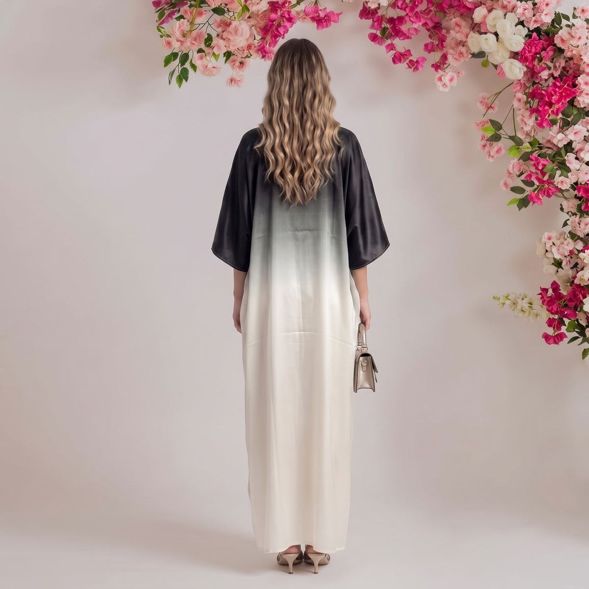 Anisa Kaftan – back view of the flowing kaftan silhouette
