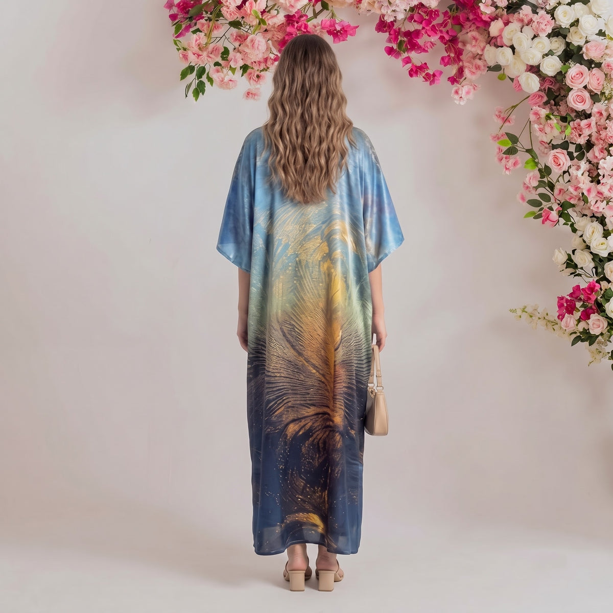 Nia Kaftan – back view of the flowing kaftan silhouette